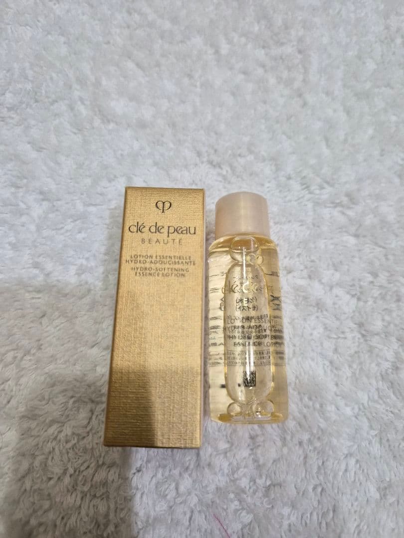 本日のみ価格・おまけつき極美品】クレドポーボーテタンクレームエクラnオークル10