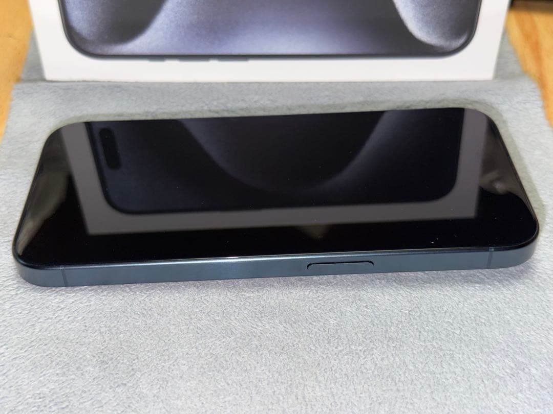 iPhone 15 Pro 256GB 本体 ブルーチタニウム SIMフリー