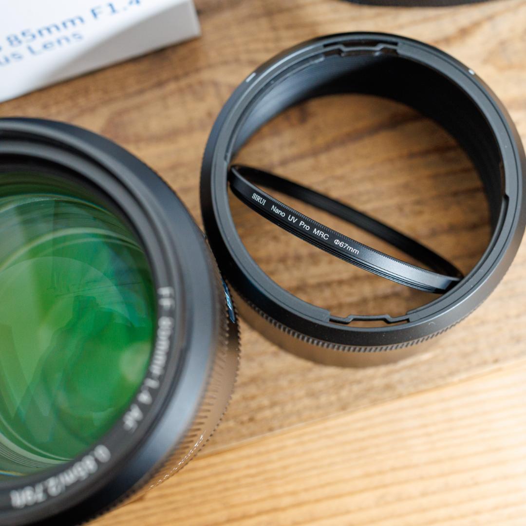 美品 SIRUI Aurora 85mm F1.4 Xマウントレンズ おまけ付き