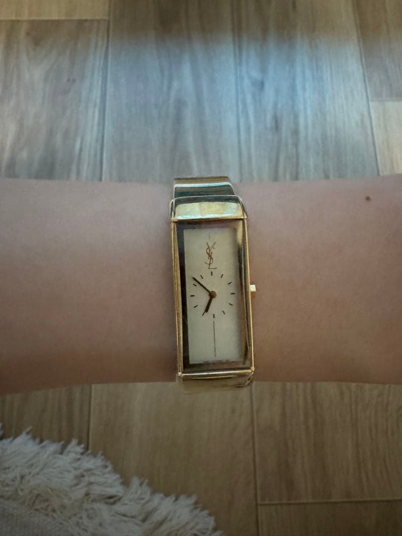 イヴサンローラン腕時計(美品)