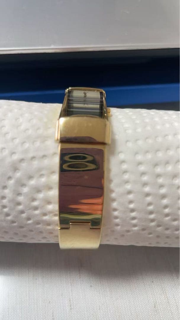 イヴサンローラン腕時計(美品)