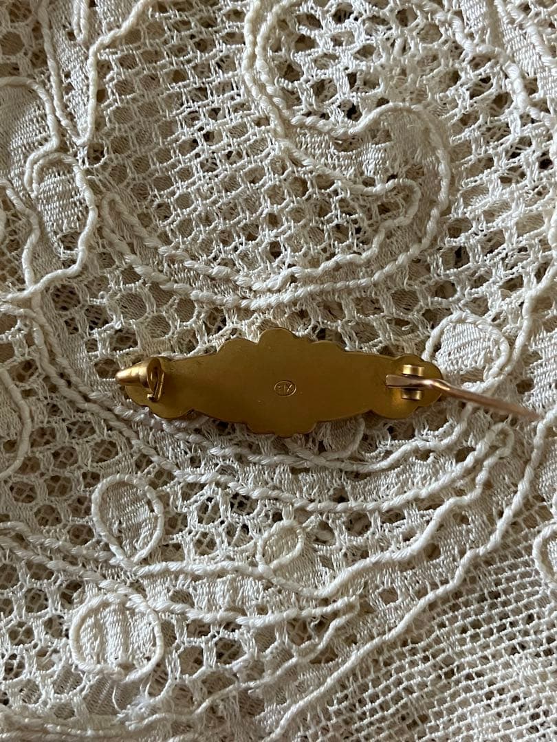 フランスアンティーク ヤドリギ べべちゃん ブローチ　クリスマス