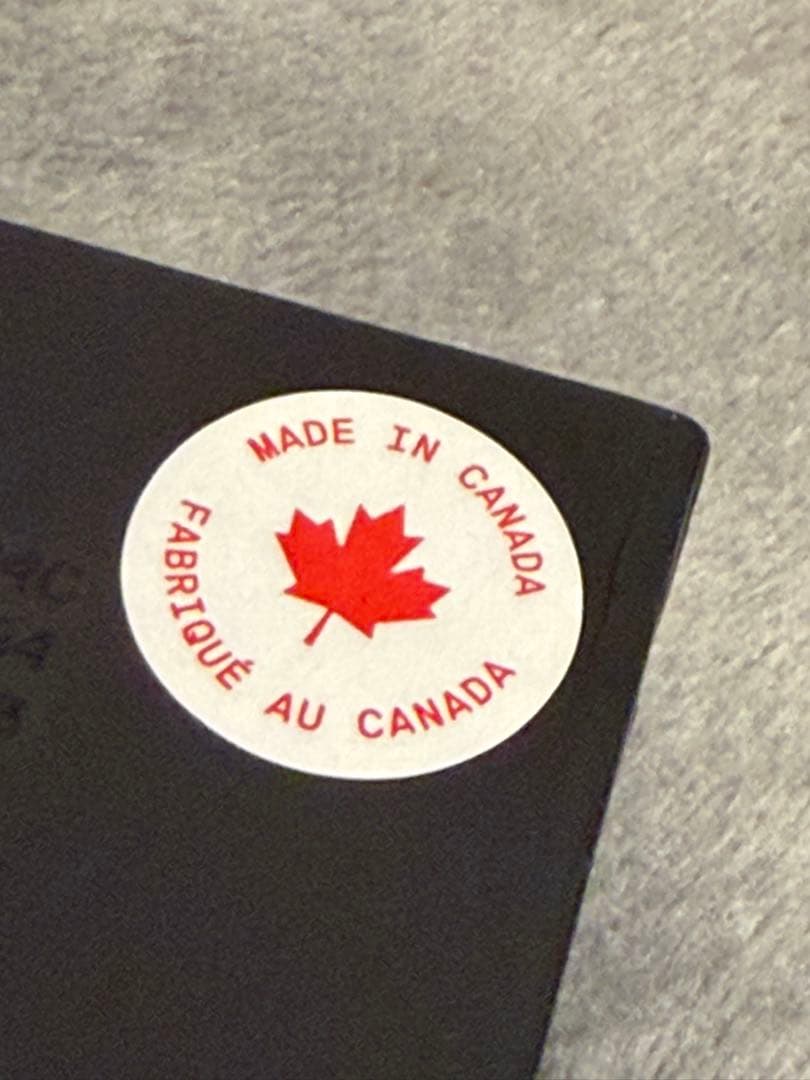 iPhoneアクセサリー dbrand TANK CASE with NAPALM BUTTON