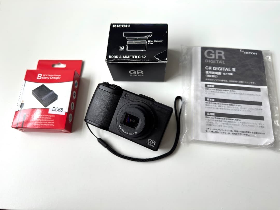 リコーRICOH GR Digital III GH-2フードアクセサリー付属