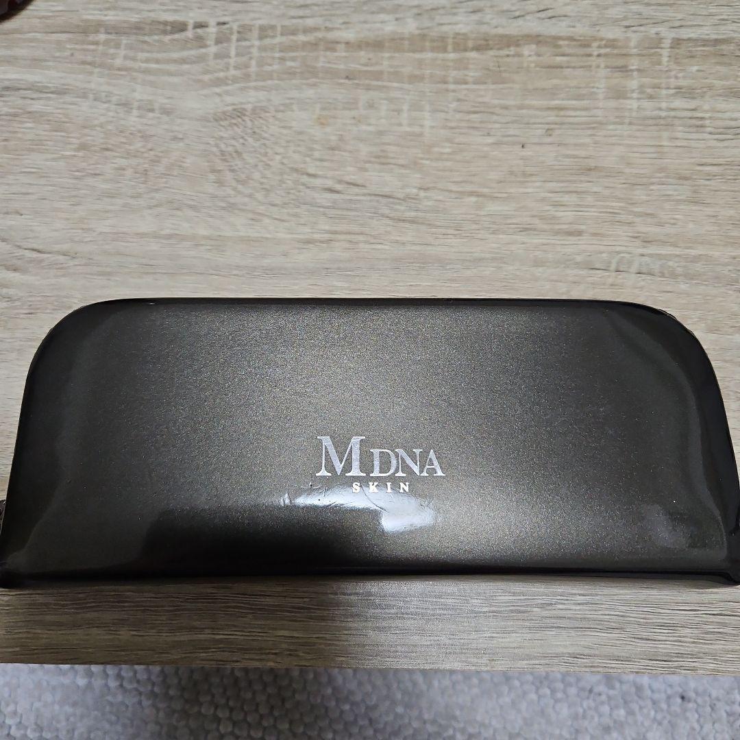 MDNA  SKIN マグネティックフロー