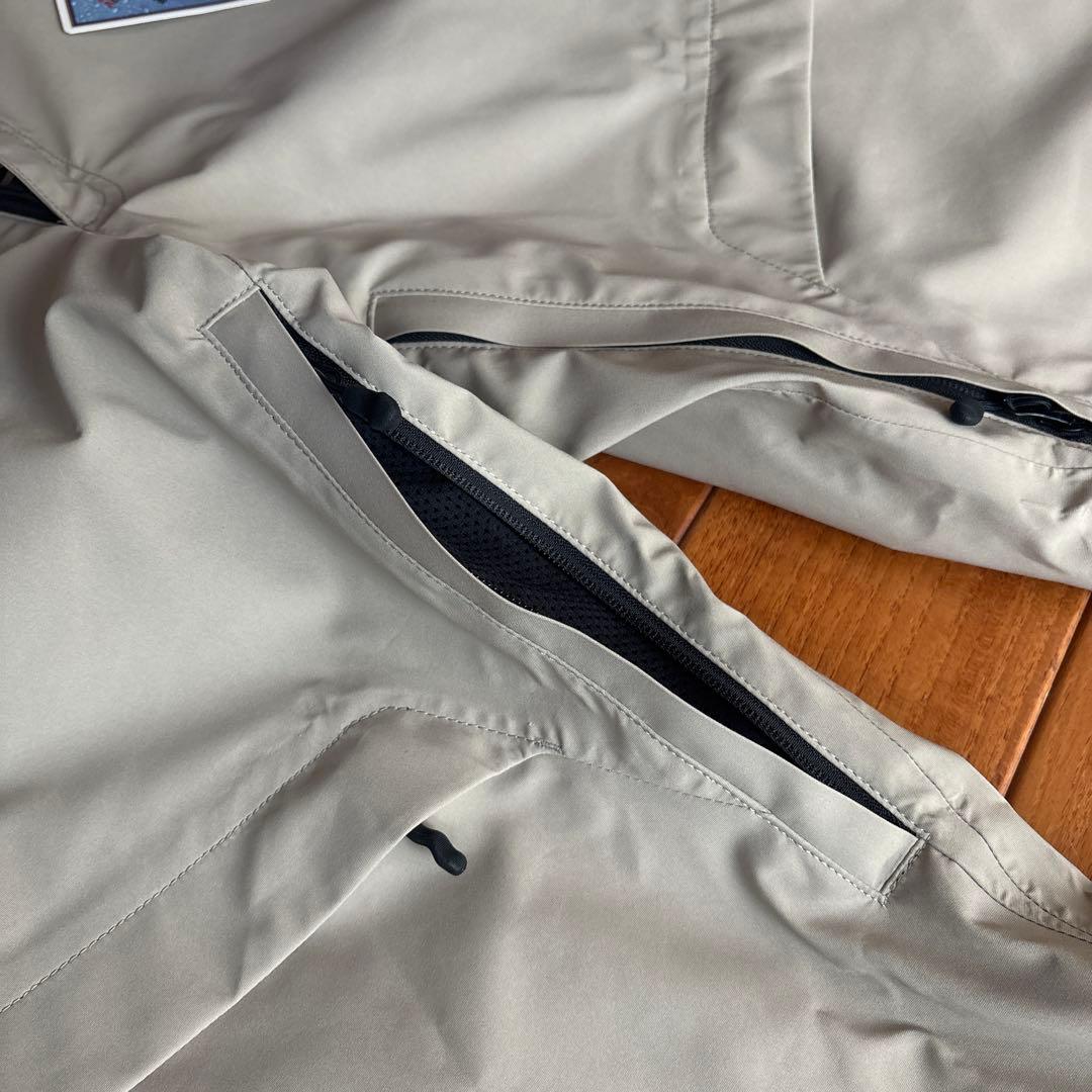 新品YONEX スノーボードウェア ジャケットとパンツセット