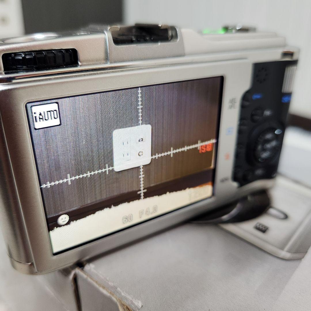 【写ルンです感覚のコンデジ】OLYMPUS PEN E-P1 24mm