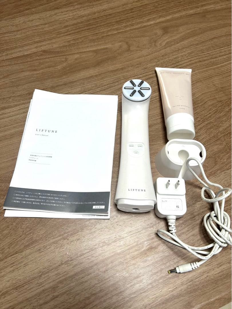 LIFTUNE 美顔器 LED機能付き