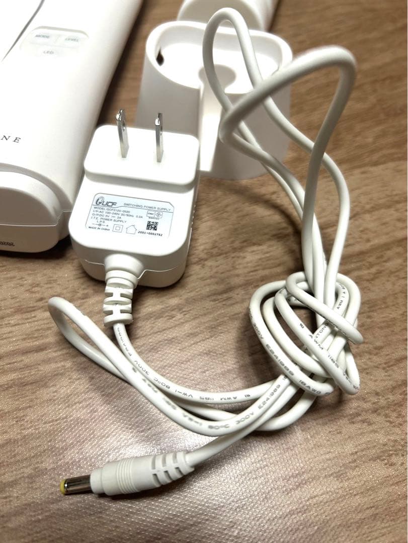 LIFTUNE 美顔器 LED機能付き