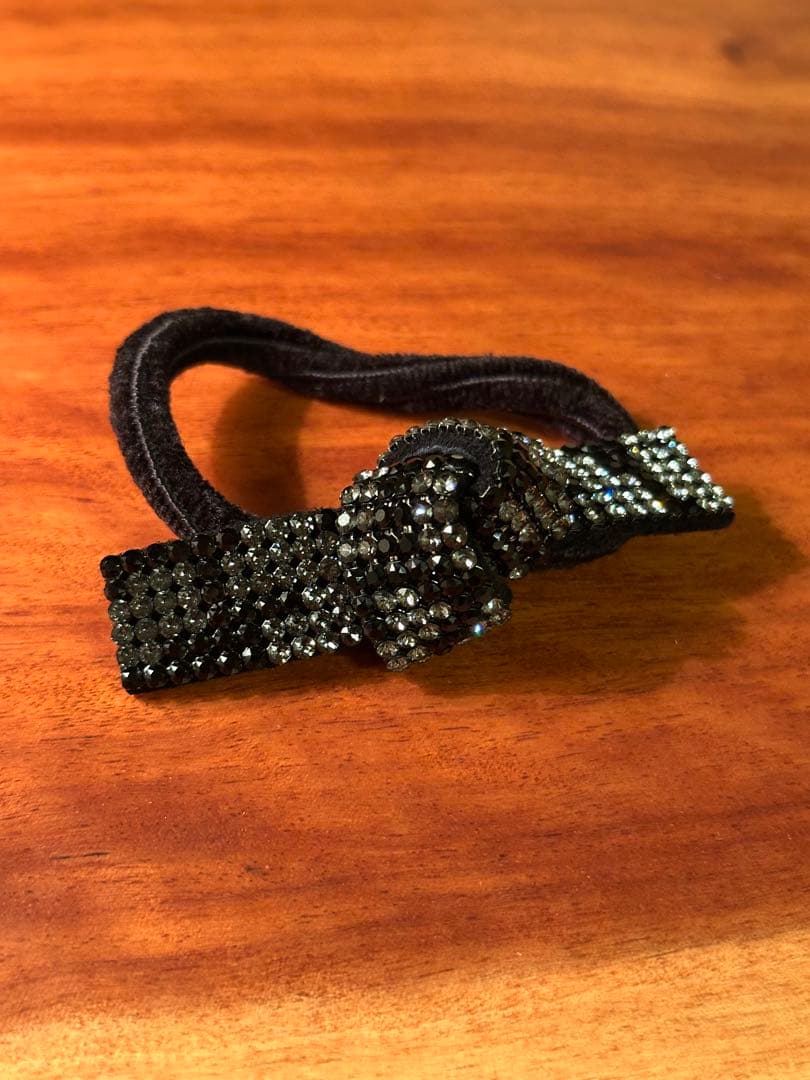 ACCA アッカ￼￼黒リボンスワロスキージェムヘアゴム
