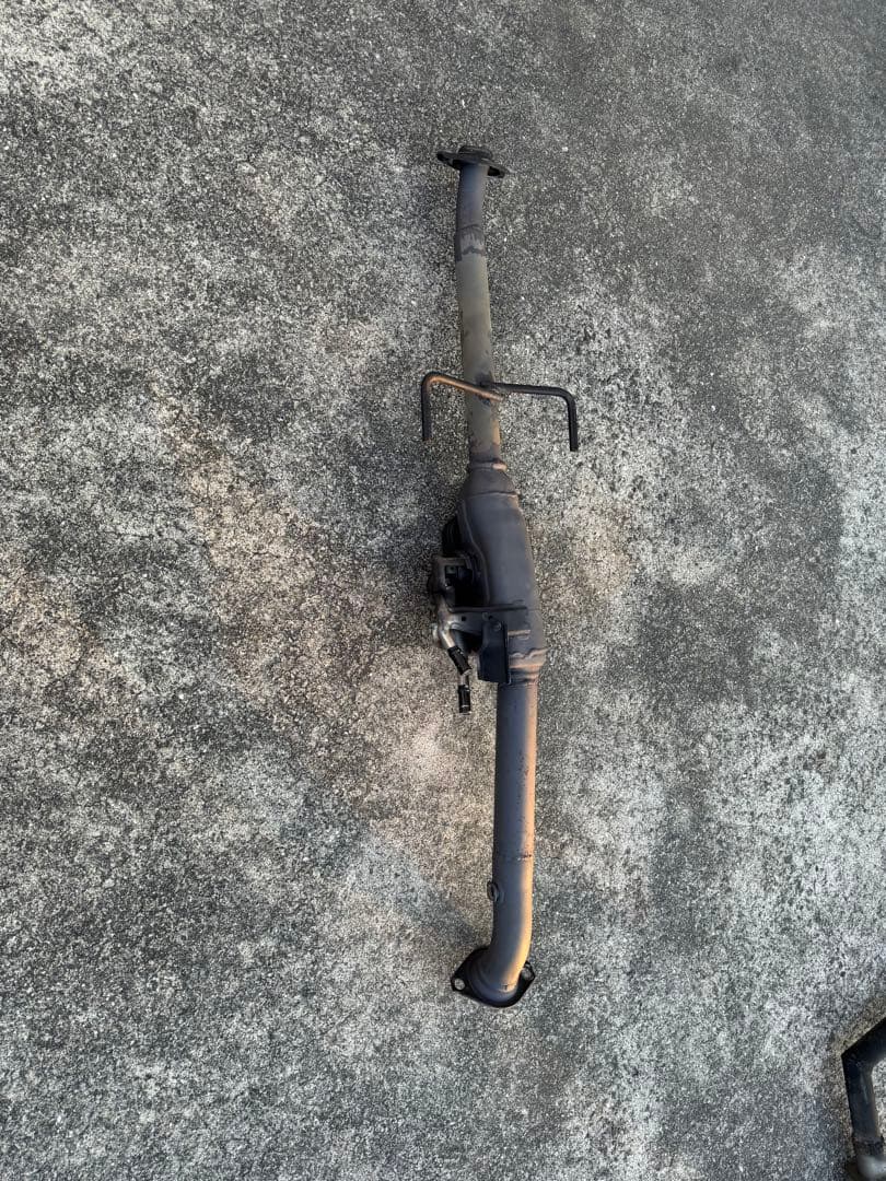 50プリウス中間ストレートマフラー