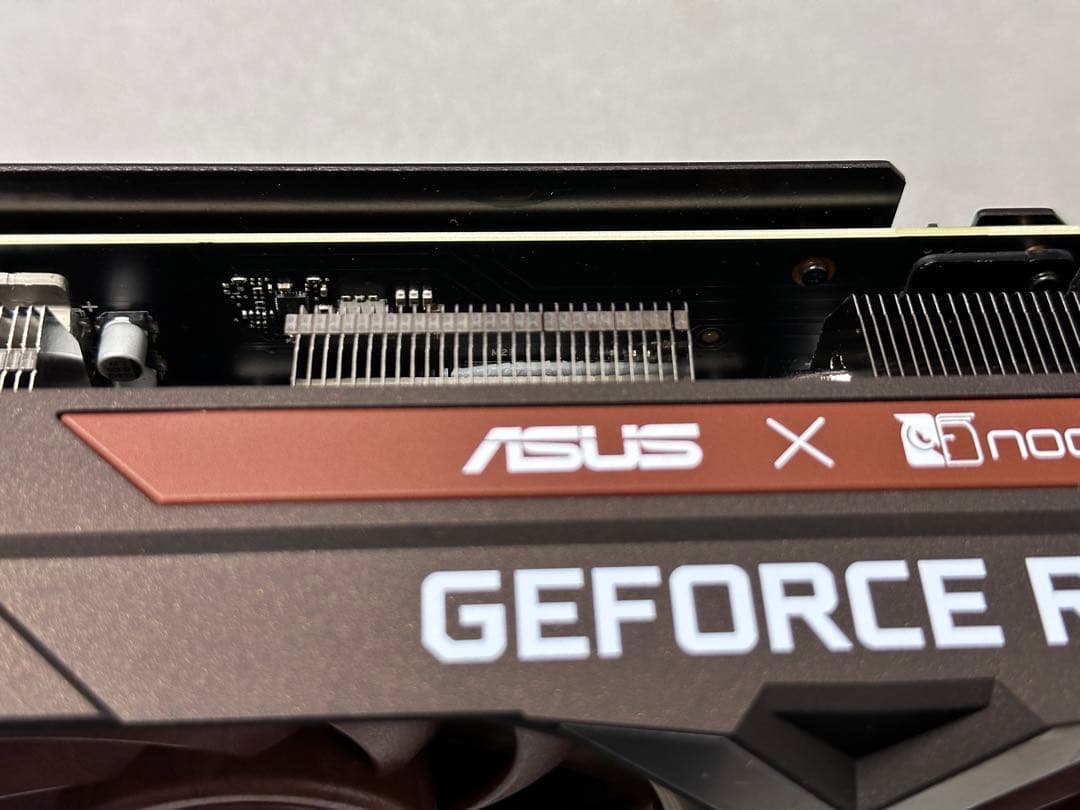 ASUS RTX 3070 Noctua 8GB LHR OCモデル 限定版