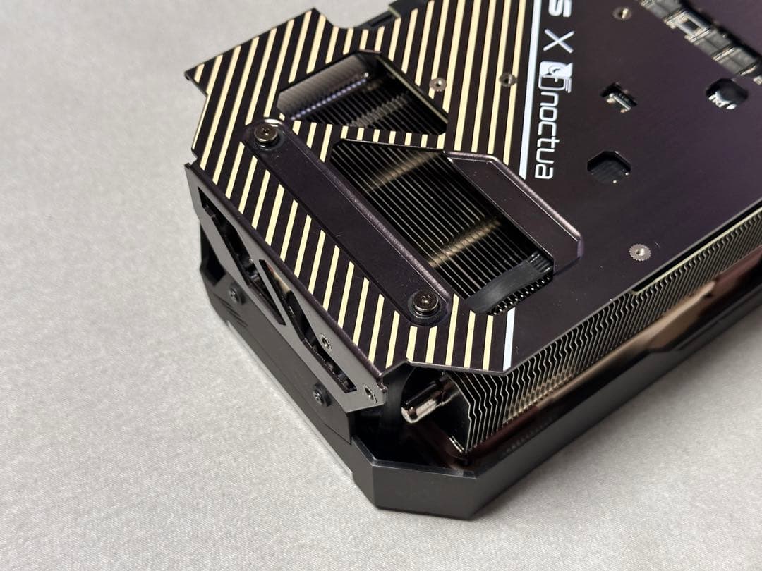 ASUS RTX 3070 Noctua 8GB LHR OCモデル 限定版