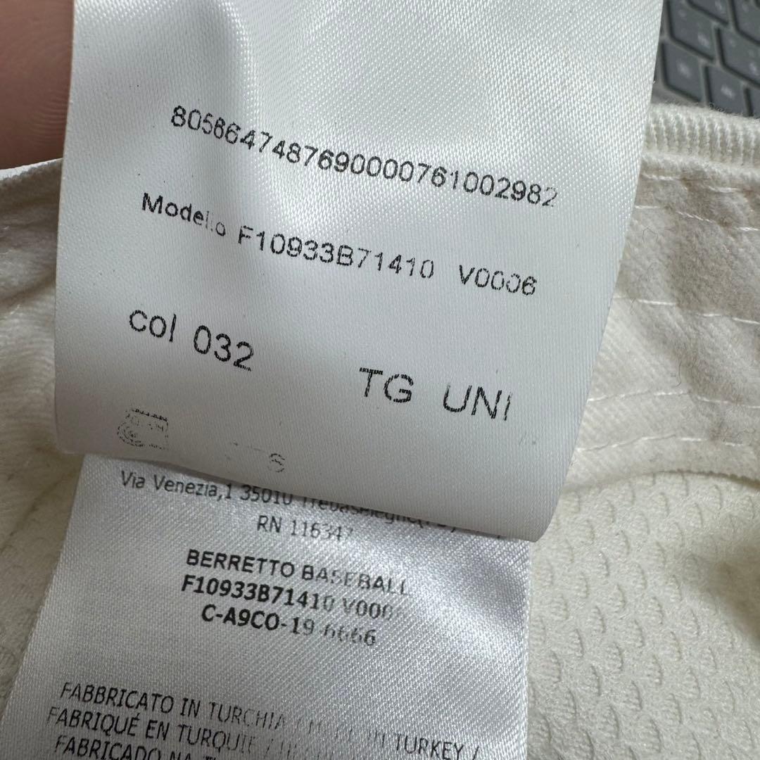 MONCLER ホワイト モンクレールロゴ　ラメ　キャップ