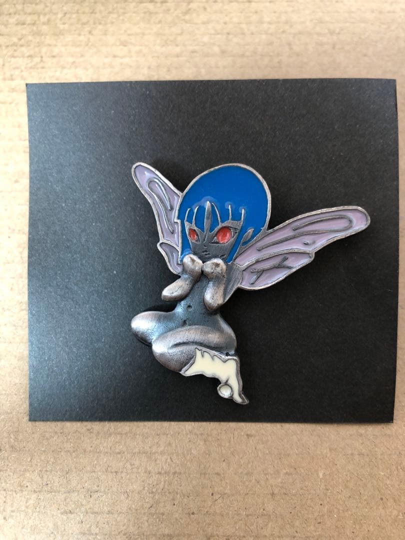 ビューティービーストピンバッジ