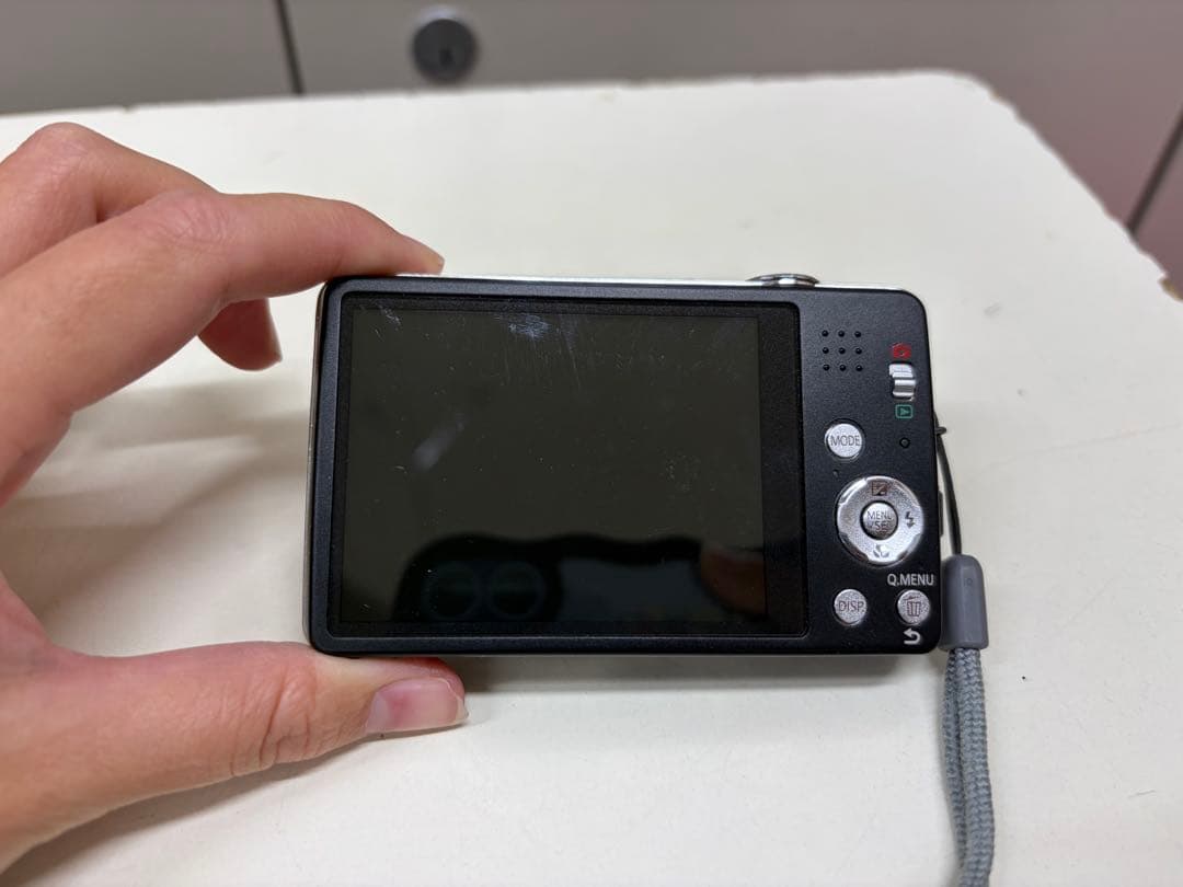 Panasonic LUMIX DMC-FH8 デジタルカメラ（値下げ可能）