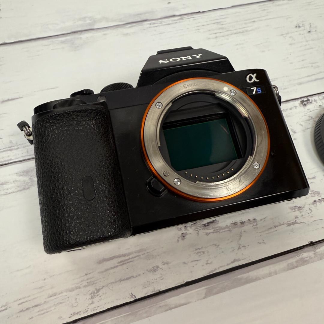 【格安出品】α7S　本体 ILCE-7S フルサイズ 付属品多数
