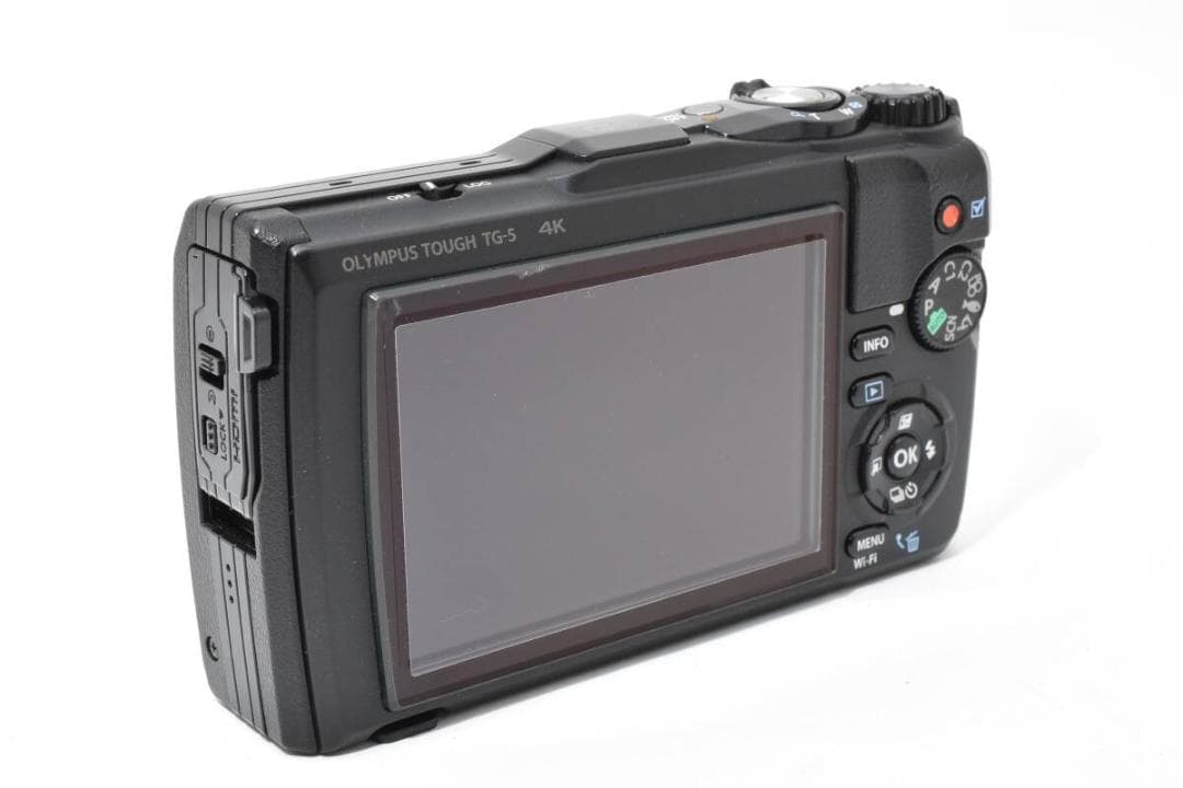 OLYMPUS Tough TG-5 黒 ブラック 充電器 コンデジ #1627