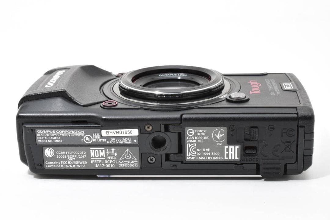 OLYMPUS Tough TG-5 黒 ブラック 充電器 コンデジ #1627