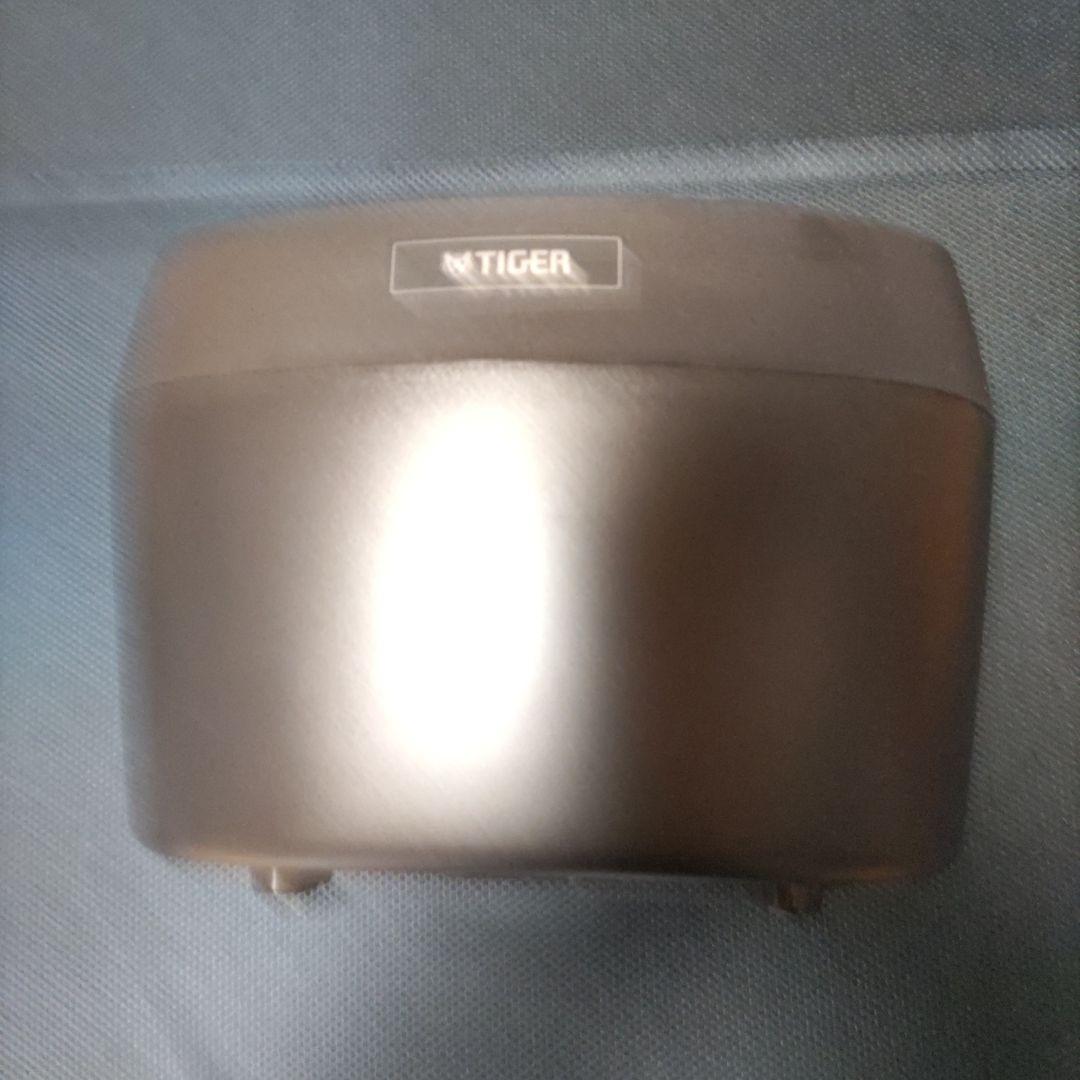 美品 タイガー　圧力IHジャー　炊飯器 土鍋コーティング　JPV-N100K