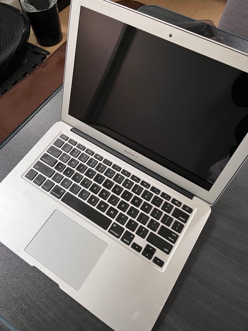 MacBook本体 MacBook Air (Intel Core i5) 2014 256GB