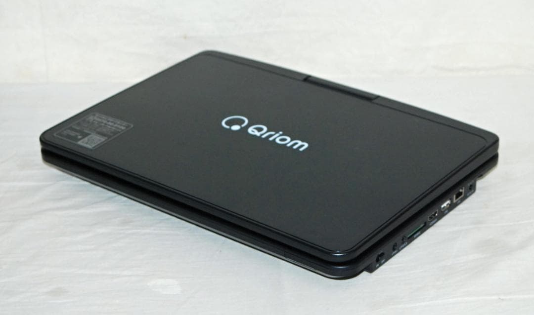 キュリオム 13.3インチ ポータブルブルーレイプレーヤー TMB-L133R