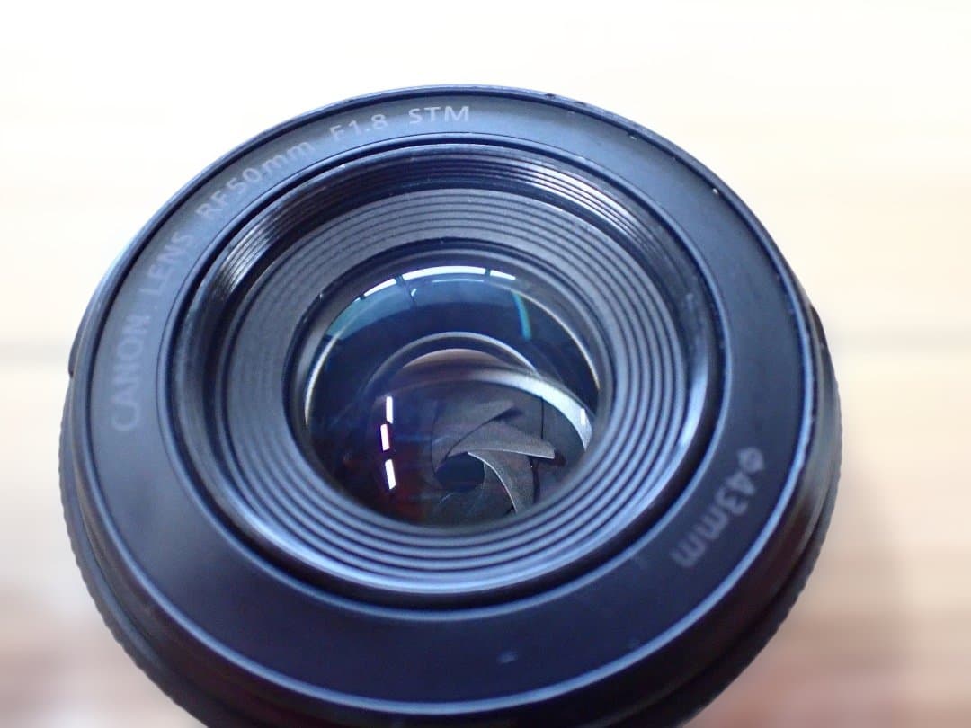 キャノン　Canon RF 50mm F1.8 STM