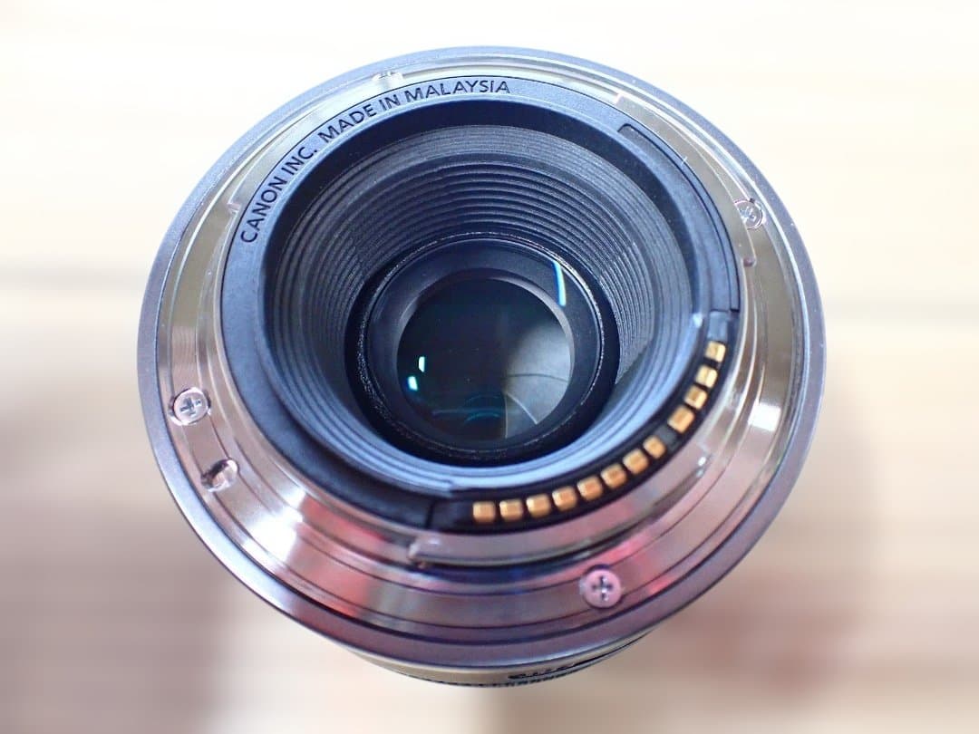 キャノン　Canon RF 50mm F1.8 STM