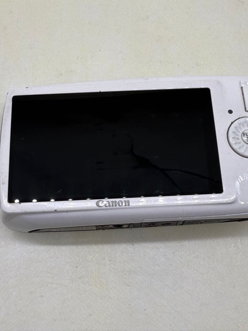 Canon IXY 30 s ホワイト コンパクトデジタルカメラ　#250