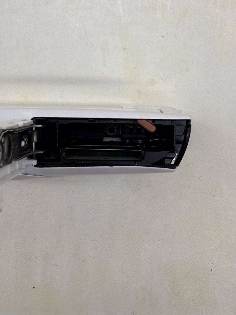 Canon IXY 30 s ホワイト コンパクトデジタルカメラ　#250