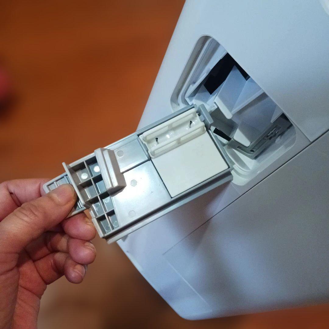 極美品 プラズマクラスター25000空清 ～18畳 加湿空気清浄機！新品同様！