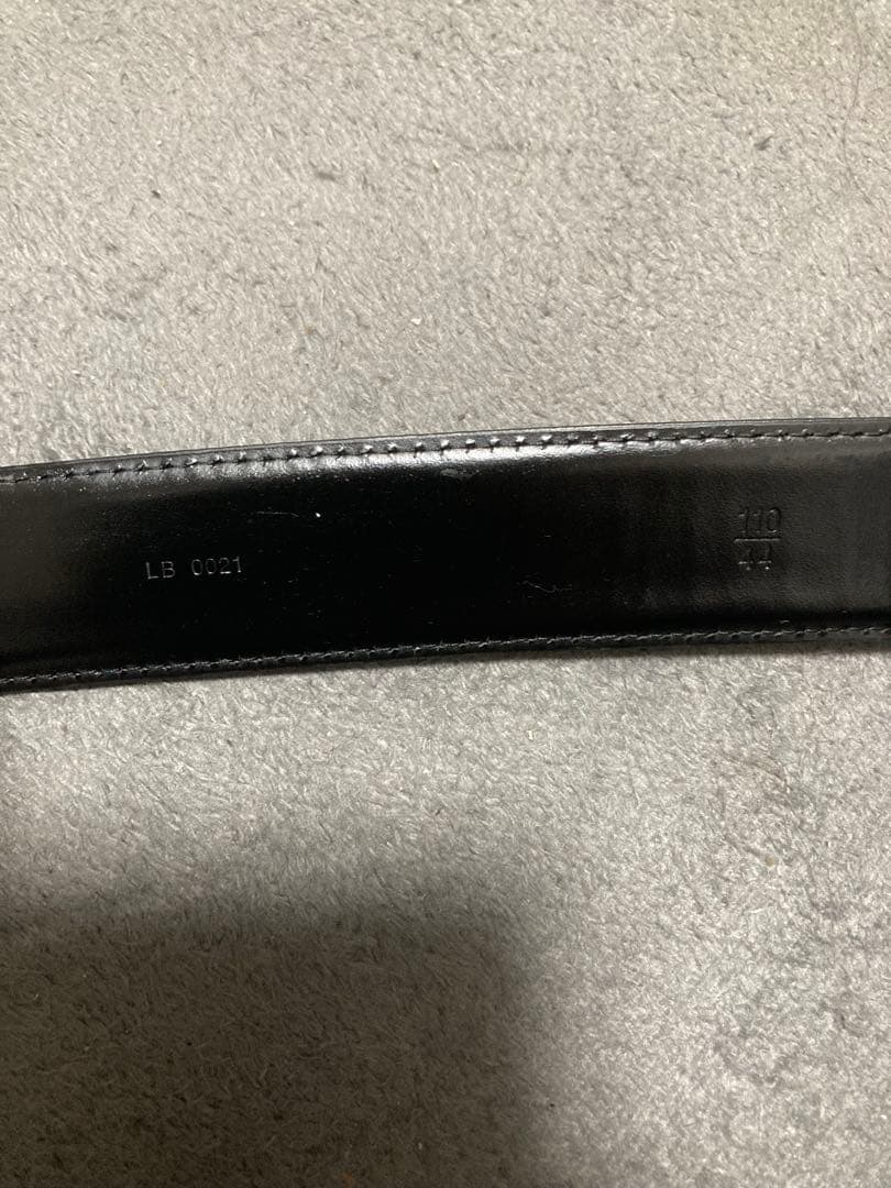 LOUIS VUITTON ルイ・ヴィトン　ブラックレザーベルト　エピ　本革