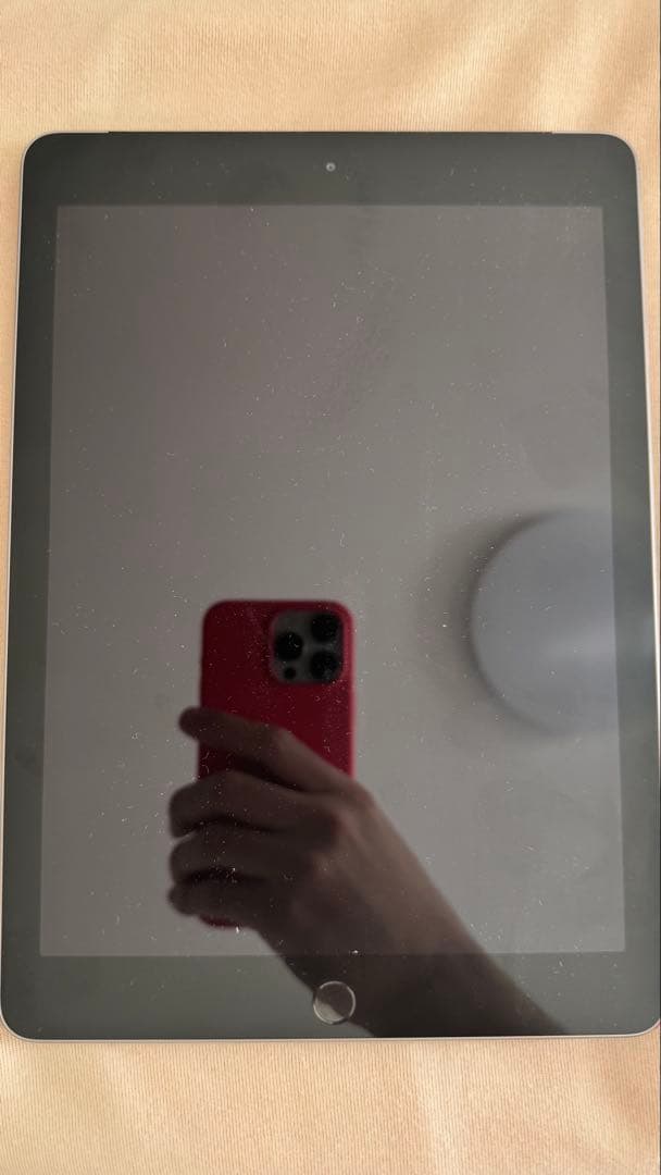 Apple iPad 6世代10.2インチ シルバー