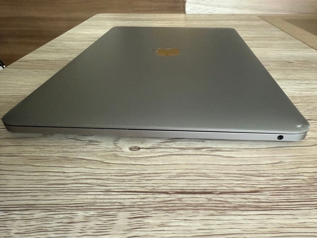 MacBookPro M2 13インチ 16GB 256GB スペースグレー