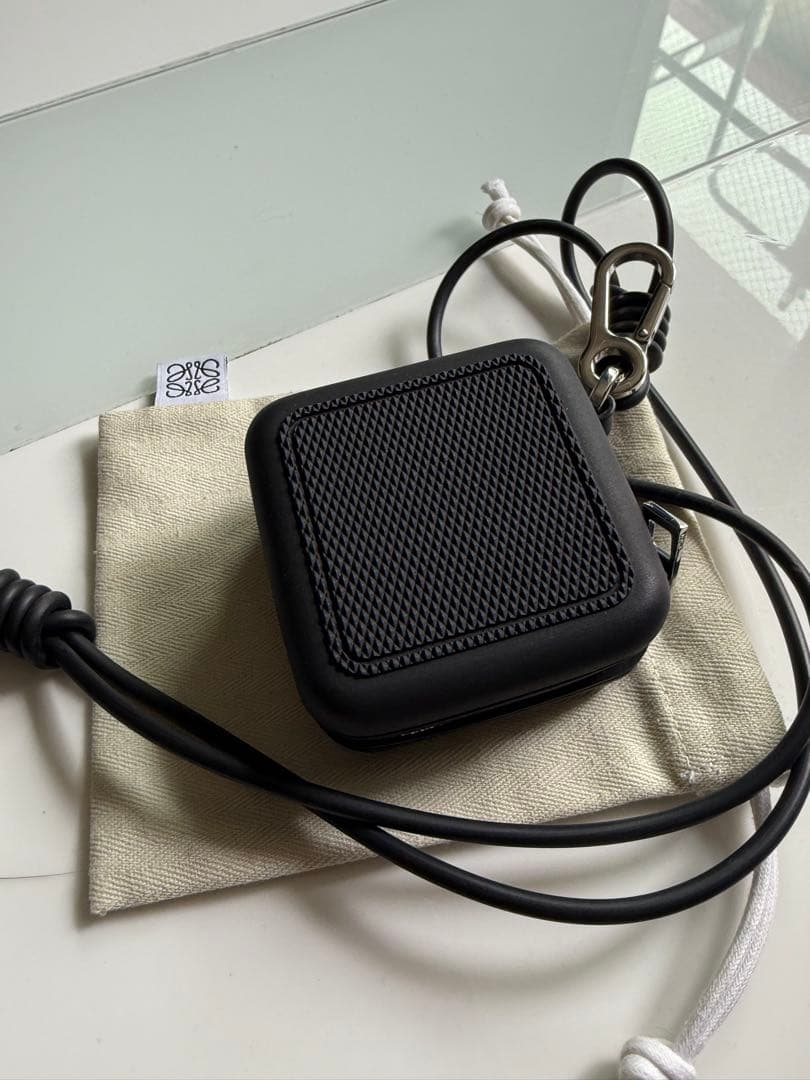 ロエベ　ケース　ブラック