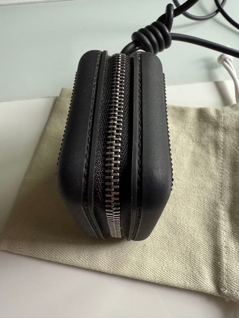 ロエベ　ケース　ブラック