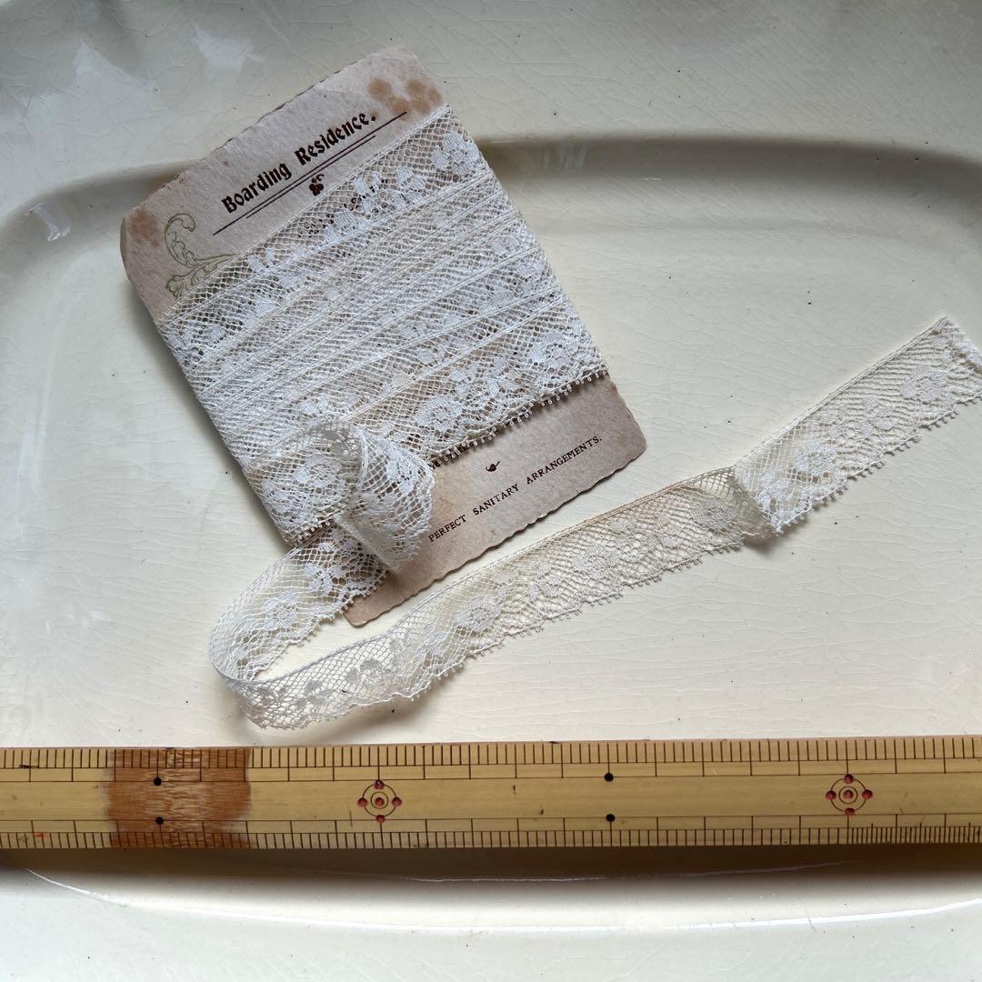 フランスアンティーク　ミニョネットとレース、布花　カルトナージュ box