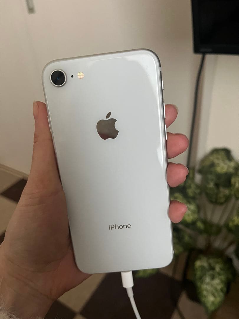 iPhone8 美品 SIMフリー