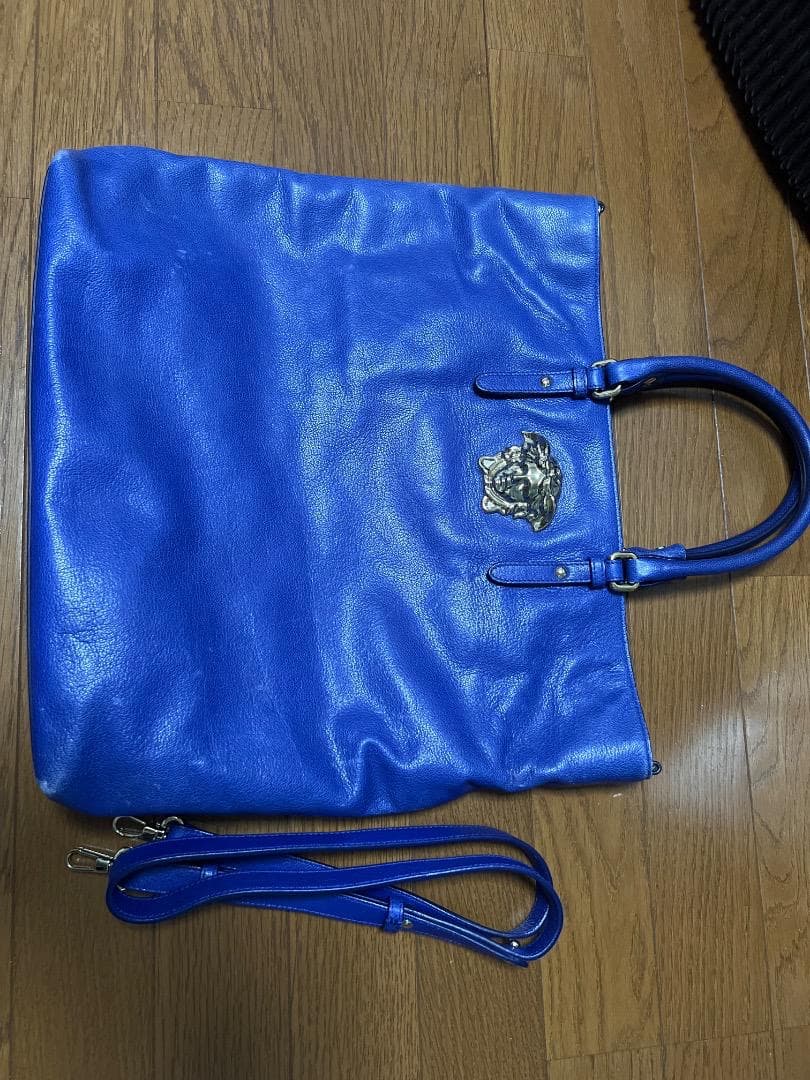 値下げなし【即購入OK】ヴェルサーチェ（Versace）レザーバッグ