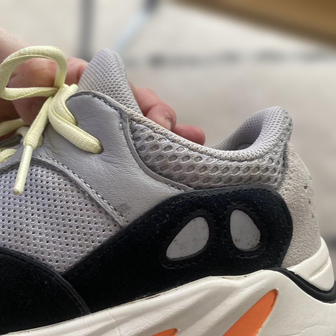 YEEZY BOOST 700 ホワイト/ブラック/オレンジ US 9