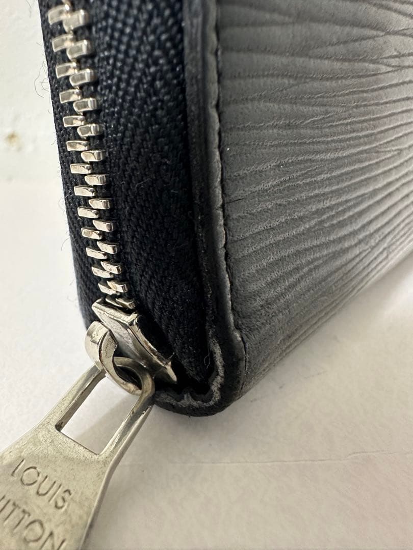 LOUIS VUITTONジッピーオーガナイザー ファスナー長財布