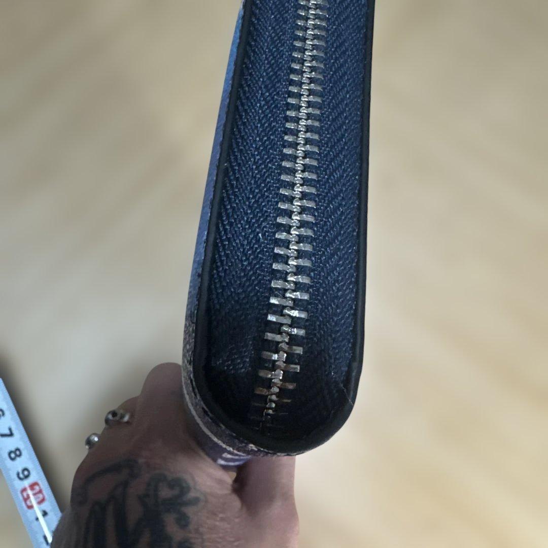 Louis Vuitton LVエスカル　ロゴ財布