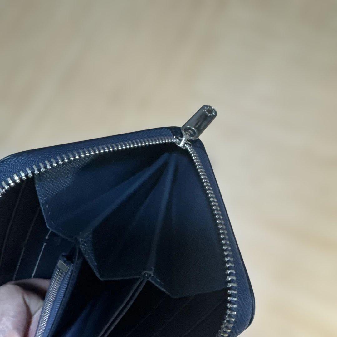 Louis Vuitton LVエスカル　ロゴ財布