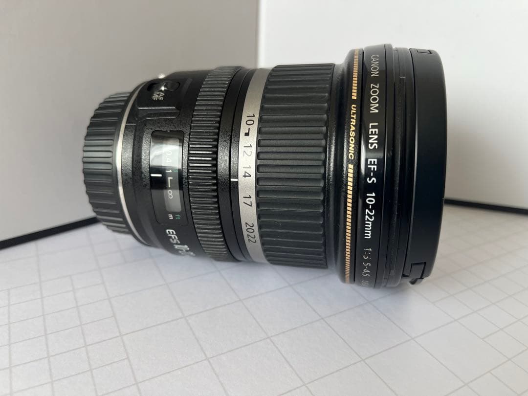 美品Canon EF-S 10-22㎜　1:3.5-4.5USM フィルター付き