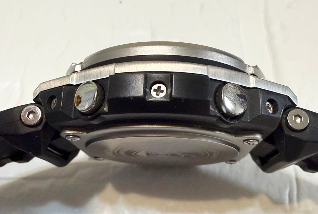 国内正規品 カシオ Gショック5444 GST-W110 ソーラー電波時計