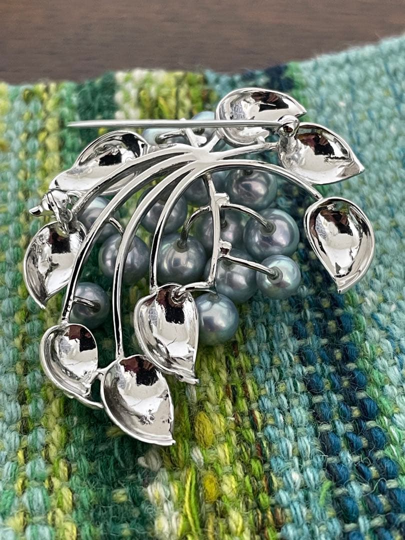 ヘムヘム田崎真珠　美品アコヤ真珠ブロ－チ　SILVER刻印