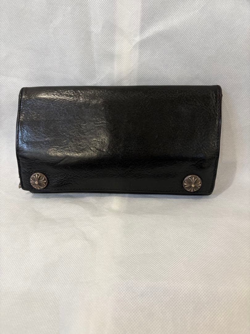 クロムハーツ グリーシー 黒の長財布 外側ファスナー付き