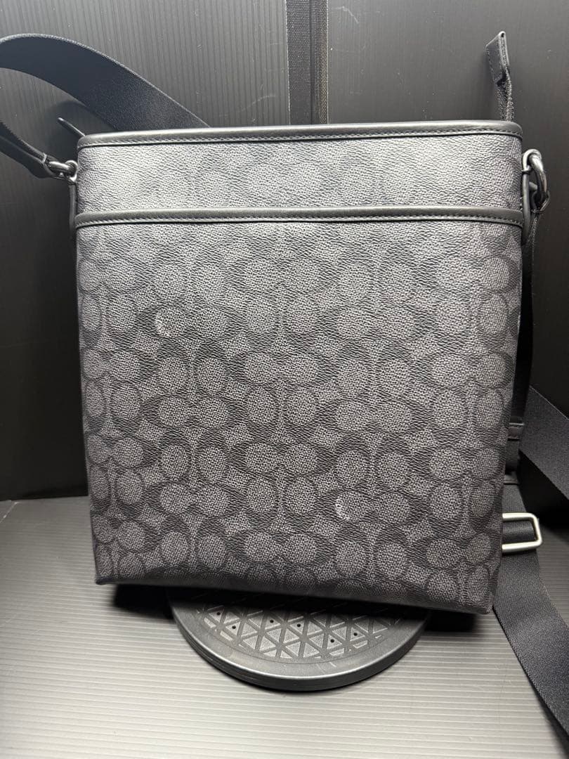 COACH スリム メッセンジャー