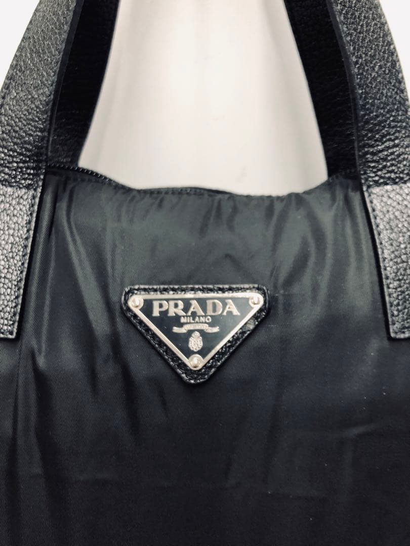 美品！PRADA ブラック 折り畳みエコバッグ