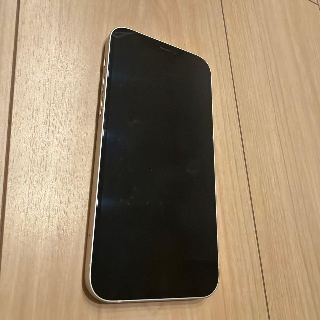Apple iPhone 12 ホワイト 本体
